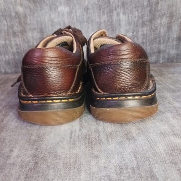 Dr. Martens Ordell brown pebbled unisex  leather Oxford shoe. Size Men7, Ladies8 main image 6